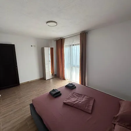 Casa Beatrice بيت ضيافة كوستِنيست